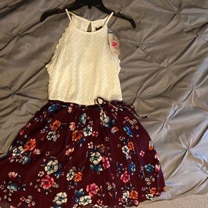 Lily Rose dress. White top with maroon floral skirt. Size M